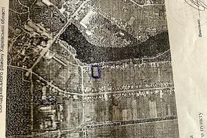 участок по адресу пгт. Шаровка, Набережна