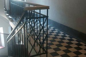 комерційна за адресою Дмитра Вітовського вул. (), 27