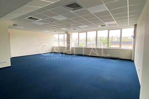 комерційна за адресою Сирецька вул., 5