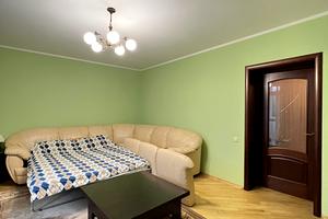 квартира за адресою Івасюка вул., 50а