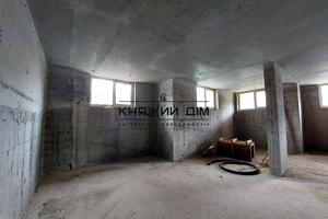 комерційна за адресою Академіка Заболотного вул., 148
