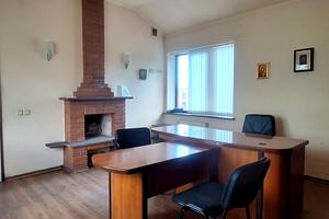 комерційна за адресою Симона Петлюри вул., 8
