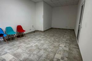 комерційна за адресою Героїв УПА вул., 25
