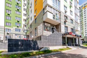 комерційна за адресою Академіка Вернадського бульв., 24