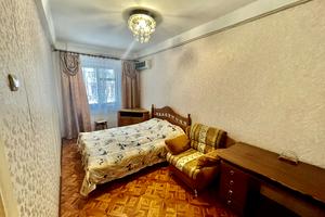 квартира за адресою Олексія Вадатурського вул. (Маршала Малиновського), 61