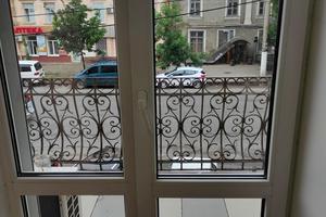 комерційна за адресою Велика Арнаутська вул., 121