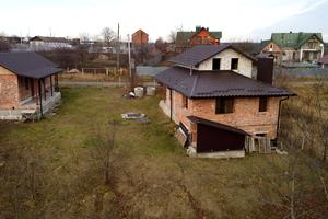 будинок за адресою с. Лісові Гринівці, Будівельників, 13