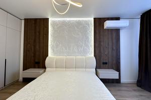 квартира за адресою Степана Бандери вул., 77-Б