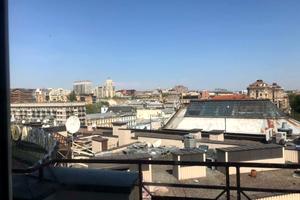 комерційна за адресою Басейна вул., 1/2