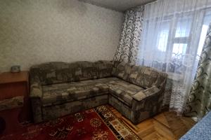 квартира за адресою Чарівна вул., 38