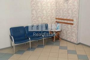 комерційна за адресою Героїв Оборони вул., 7