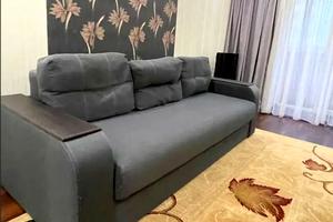 квартира за адресою Гімназійна набережна вул. (Червоношкільна набережна), 18