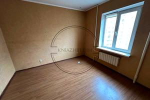квартира за адресою Ревуцького вул., 7