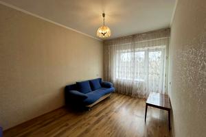 квартира за адресою Дахнівська вул., 44/1