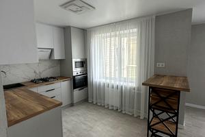 квартира за адресою Івана Мазепи вул. (Щорса), 20