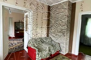 дом по адресу Київська