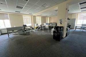 комерційна за адресою Федора Ернста вул., 3Б