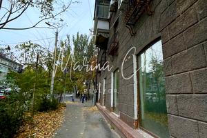 комерційна за адресою Гоголя вул., 6