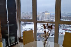 квартира по адресу Ревуцкого ул., 40-В