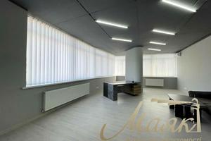 комерційна за адресою Ушинського вул., 40