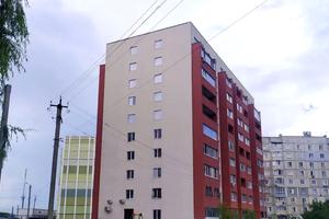 квартира по адресу Комарова, 27