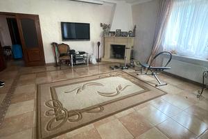 будинок за адресою Квітнева вул., 14