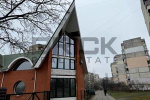комерційна за адресою Приозерна вул., 12б