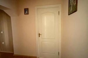 будинок за адресою с. Крихівці, Сірка Івана вул., 27