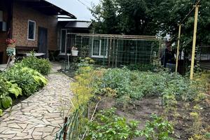 будинок за адресою Дніпробуду вул.
