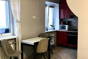 квартира по адресу Елены Телиги ул., 35-Д