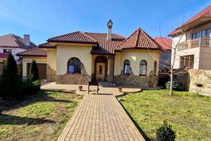будинок за адресою смт. Авангард, Нижня, 6