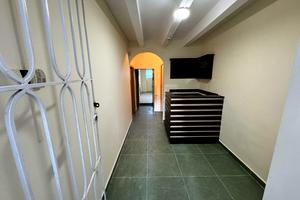 комерційна за адресою Ярослава Пастернака вул., 4