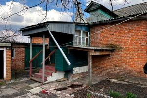 будинок за адресою Героїв Полку 