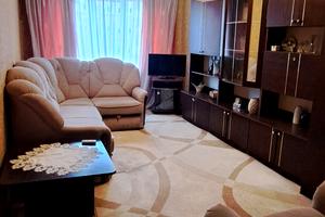 квартира за адресою Космонавтів вул., 36
