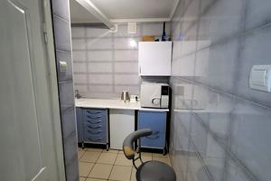 комерційна за адресою Тичини вул., 8а