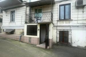 комерційна за адресою Канатна вул., 2