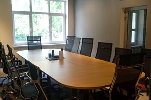 комерційна за адресою Жамбила Жабаєва вул. (Кузьминська), 7А