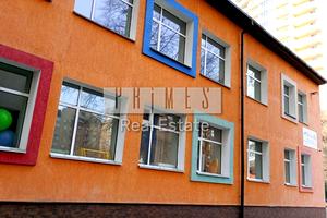 комерційна за адресою Борщагівська вул., 204 к2