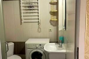 квартира за адресою Платанова вул., 82