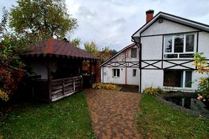 дом по адресу Центральна, 12