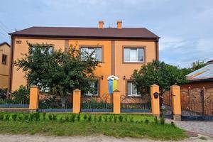 будинок за адресою Лютнева вул., 30