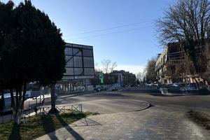 комерційна за адресою Підградська вул., 38