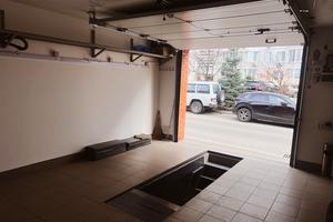 комерційна за адресою Теплична вул., 38