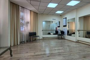 комерційна за адресою Лесі Українки бульв., 7-Б