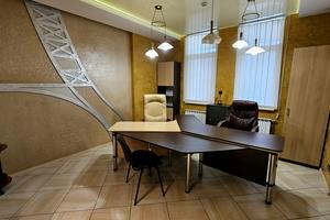 комерційна за адресою Єлизавети Чавдар вул., 2
