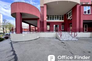 комерційна за адресою Павла Тичини просп., 18-Б