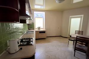 квартира за адресою Сергія Корольова вул., 12-А