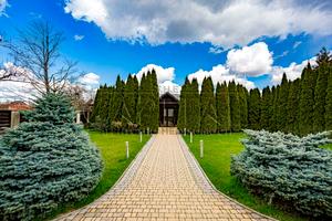 комерційна за адресою Бориспільський, 1