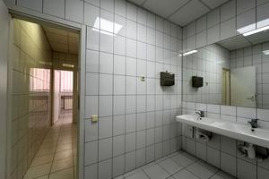 комерційна за адресою Героїв Космосу вул., 4