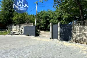 коммерческая по адресу Коммунальщиков ул., 2